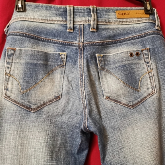 Low waist, slim fit jeans - Picture 4 of 4